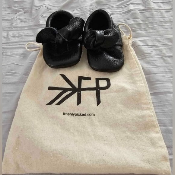 Freshly Picked Black Moccasins - Picture 3 of 4